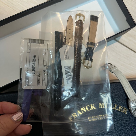 Franck Muller Geneve Women’s Watch and 2 extra bands - Picture 5 of 6